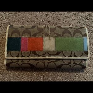 Authentic coach wallet women’s